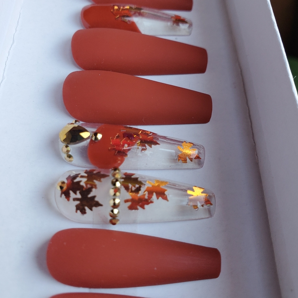 Press on Nails - Picture 4 of 10